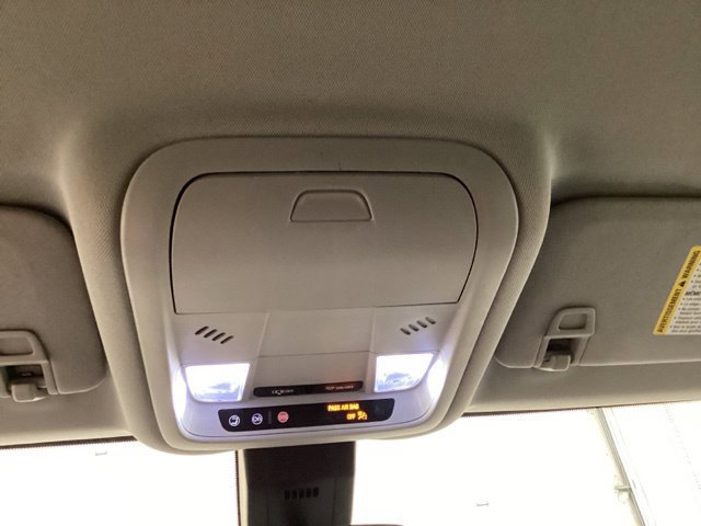 Used 2021 Chevrolet Equinox LT FWD image 28