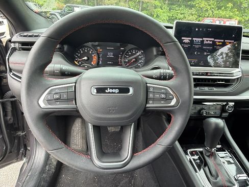 Used 2024 Jeep Compass Trailhawk AWD/4WD image 26