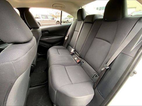 Used 2025 Toyota Corolla LE image 19