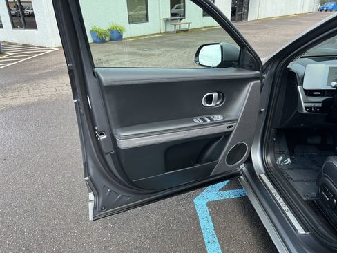 Certified 2024 Hyundai Ioniq 5 Limited AWD/4WD image 16