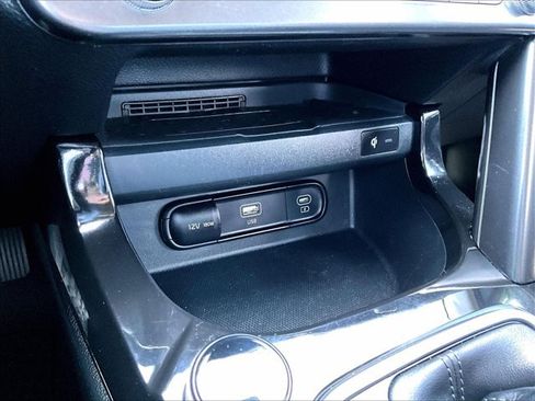Used 2024 Kia Seltos EX FWD image 23