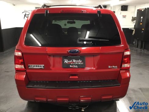 Used 2011 Ford Escape XLT image 9