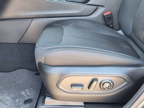 New 2026 Jeep Grand Cherokee L Laredo image 17