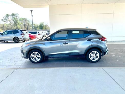 Used 2024 Nissan Kicks S image 7
