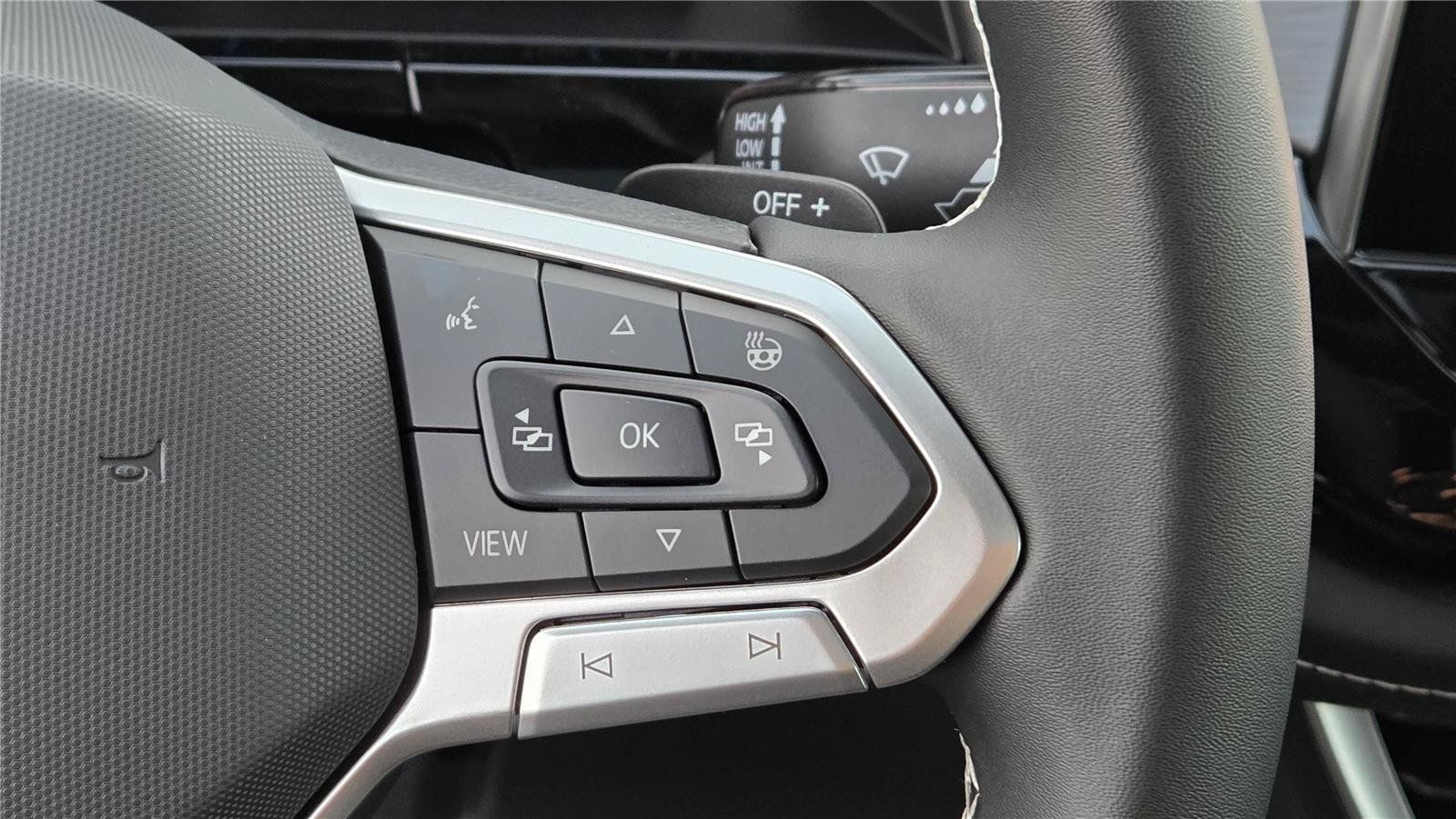 New 2026 Volkswagen Atlas Cross Sport SE AWD/4WD image 19