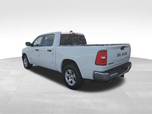 Used 2025 RAM 1500 Big Horn AWD/4WD image 3
