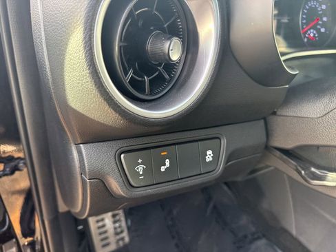 Used 2023 Kia Forte GT-Line image 18