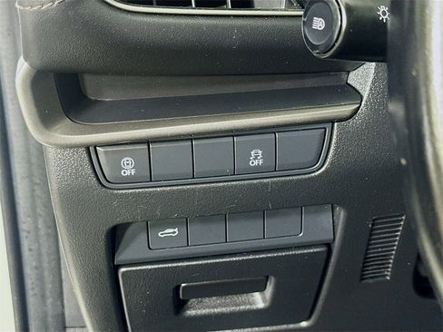 Used 2021 MAZDA MAZDA3 s image 19