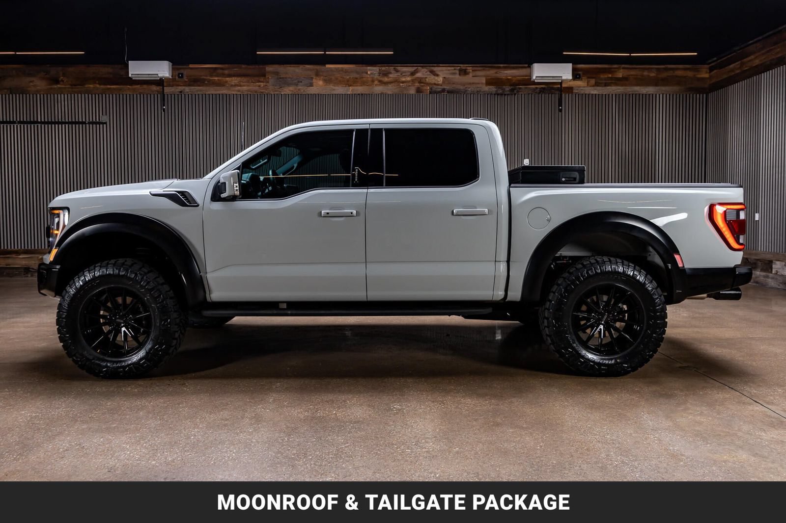 Used 2023 Ford F150 Raptor w/ Equipment Group 802A Raptor R AWD/4WD image 6