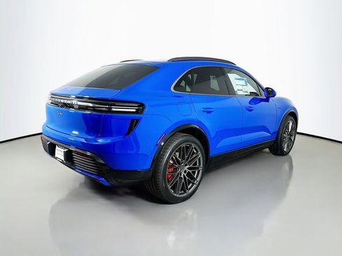 New 2026 Porsche Macan Turbo Electric AWD/4WD image 9