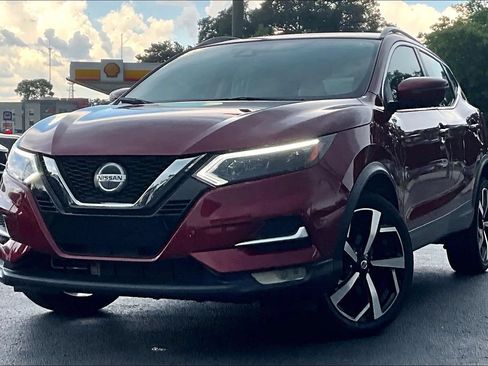 Used 2021 Nissan Rogue Sport SL w/ Premium Package FWD image 1