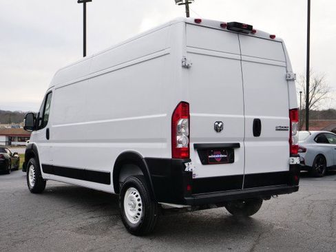 Used 2025 RAM ProMaster 2500 w/ Storage Group image 12