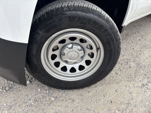 New 2026 Chevrolet Colorado W/T image 13