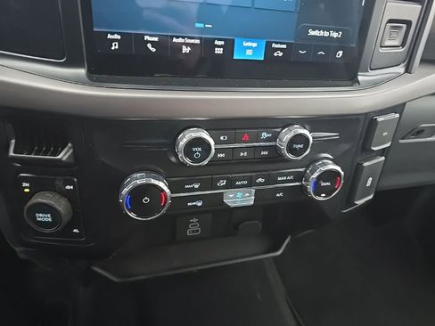 Used 2025 Ford F150 XLT w/ Equipment Group 301A Standard image 18