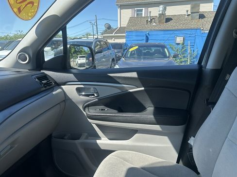 Used 2020 Honda Pilot LX image 12