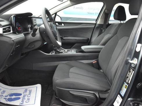 Used 2022 Kia K5 LXS FWD image 11