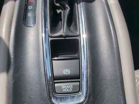 Used 2016 Honda HR-V EX-L image 35