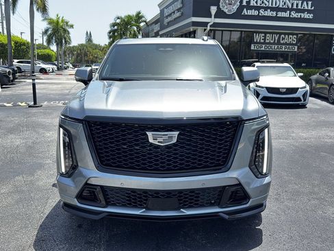 Used 2026 Cadillac Escalade V w/ LPO, ONYX Package AWD/4WD image 2