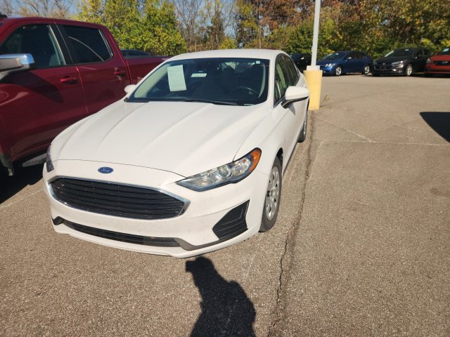 Used 2020 Ford Fusion S FWD image 2