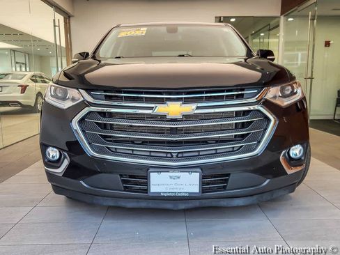 Used 2021 Chevrolet Traverse LT w/ LT Premium Package AWD/4WD image 5