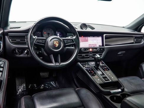 Used 2023 Porsche Macan S AWD/4WD image 20