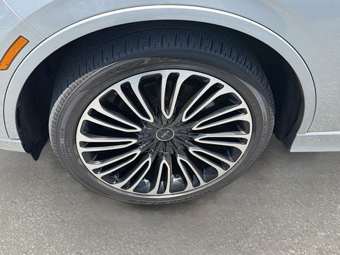 Used 2021 Lincoln Aviator Black Label w/ Dynamic Handling Package AWD/4WD image 33