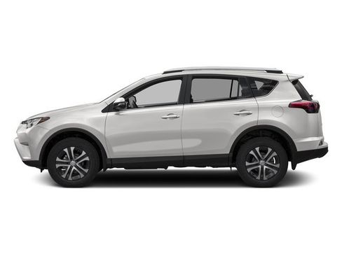 Used 2016 Toyota RAV4 LE AWD/4WD image 3