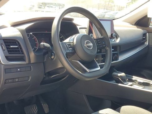 Used 2023 Nissan Rogue SV AWD/4WD image 15
