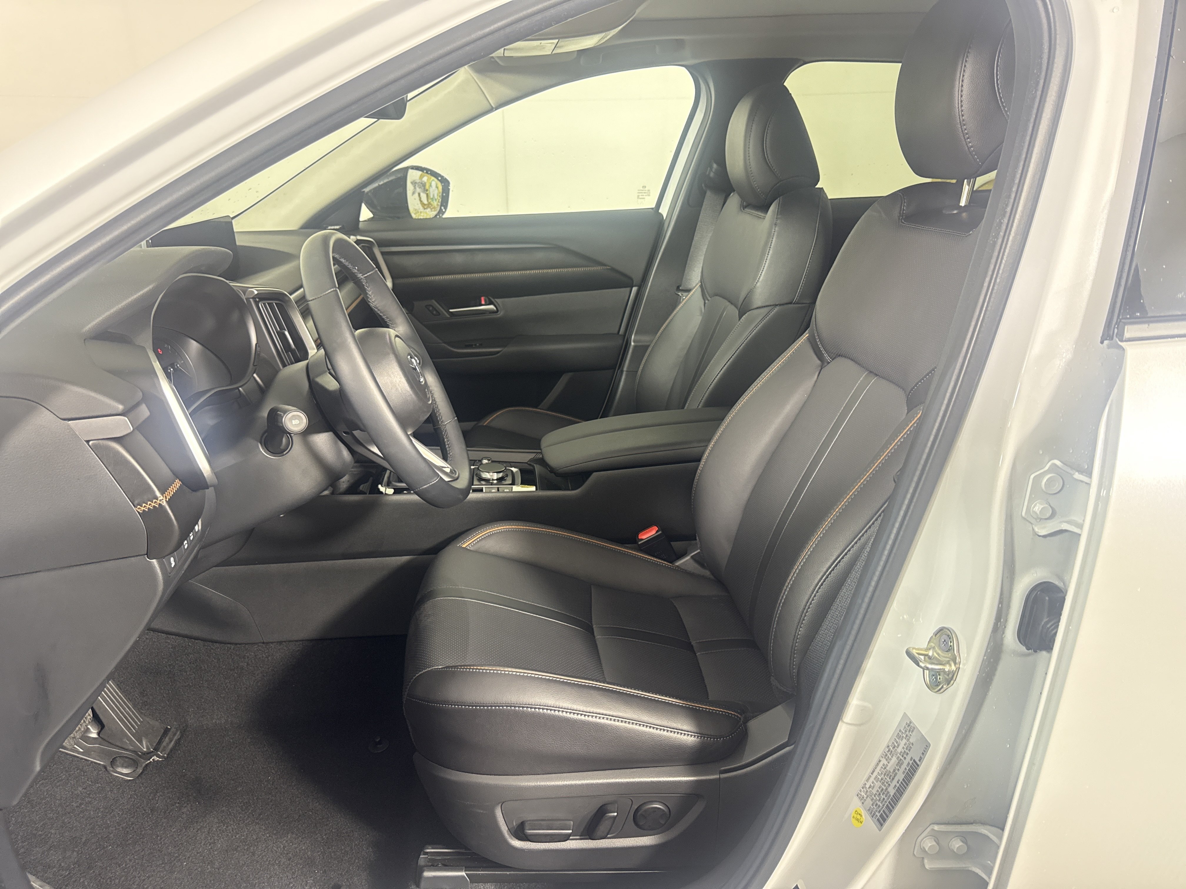 Certified 2026 MAZDA CX-50 AWD 2.5 Hybrid w/ Cargo Package image 11