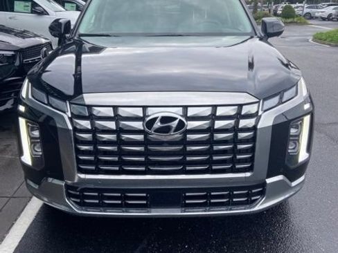 Used 2023 Hyundai Palisade Calligraphy AWD/4WD image 2