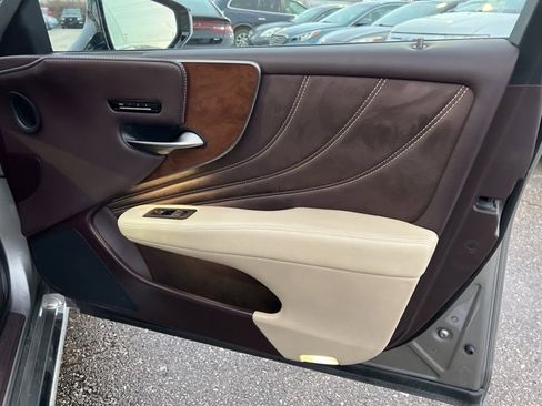 Used 2018 Lexus LS 500 AWD image 20