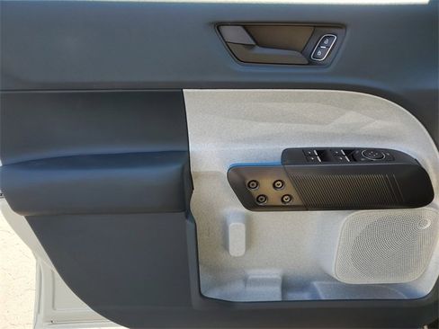 New 2025 Ford Maverick XLT w/ XLT Luxury Package image 23