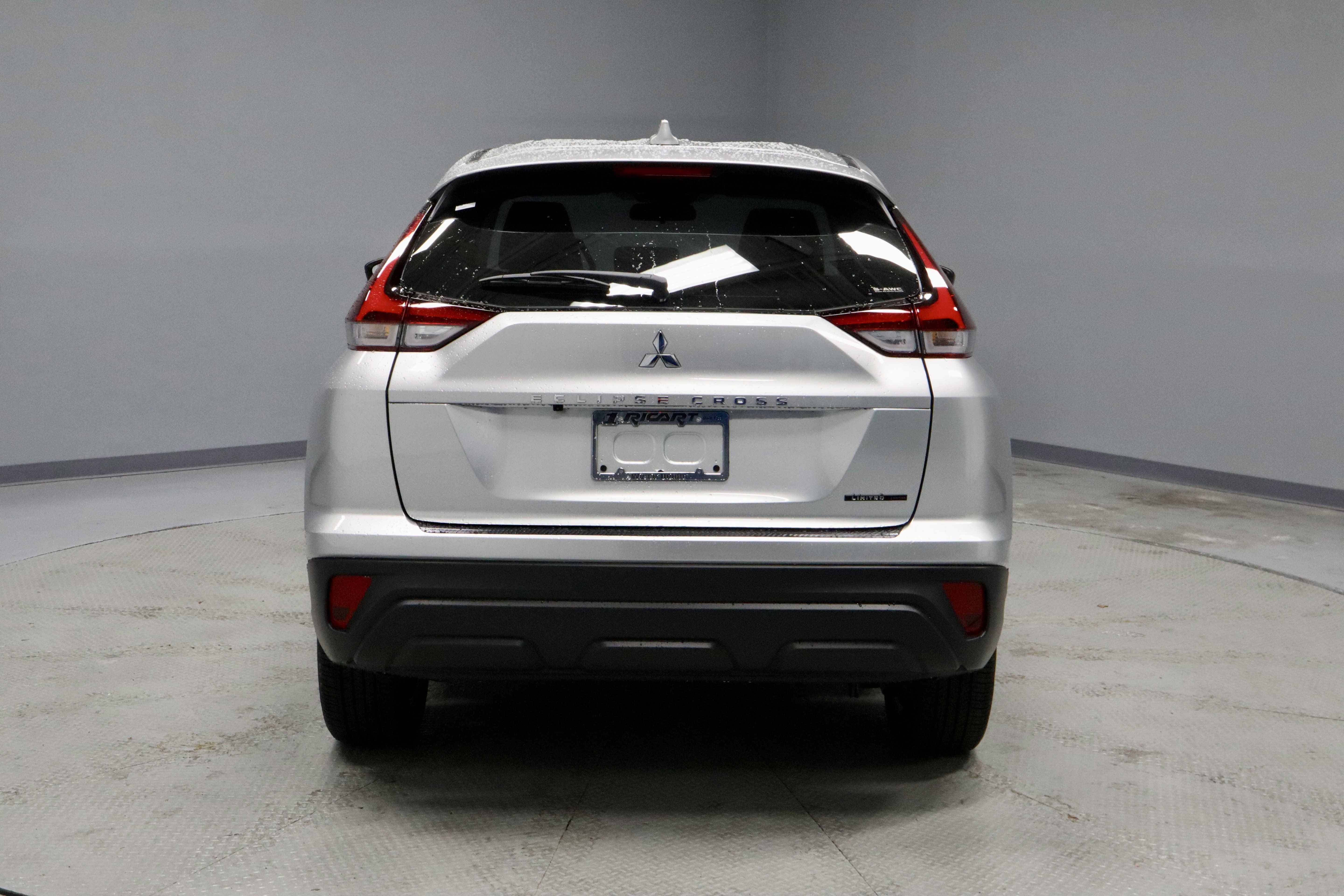 New 2026 Mitsubishi Eclipse Cross LE AWD/4WD image 7