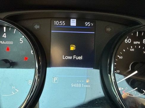 Used 2020 Nissan Rogue Sport SL w/ Premium Package FWD image 10