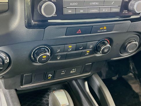 Used 2023 Nissan Frontier SV w/ Technology Package AWD/4WD image 15