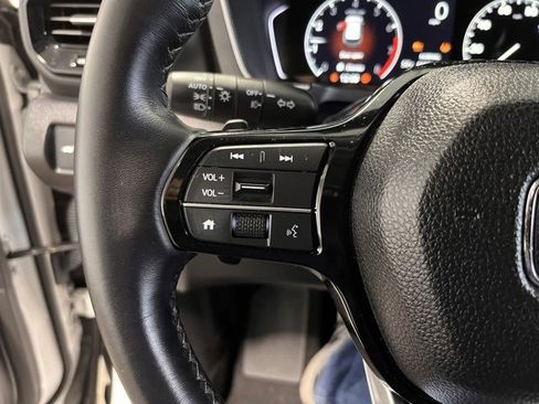 Used 2023 Honda Pilot EX-L image 25