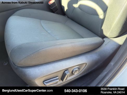 Used 2024 Toyota RAV4 XLE image 14