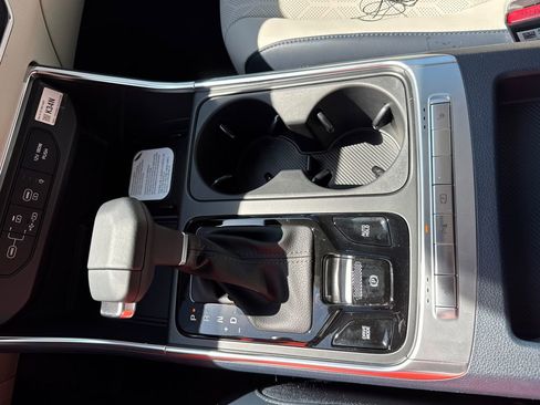 New 2026 Kia Carnival EX image 28