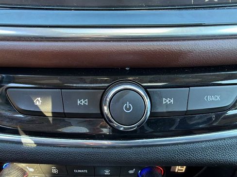 Used 2018 Buick Enclave Avenir w/ Avenir Technology Package image 24