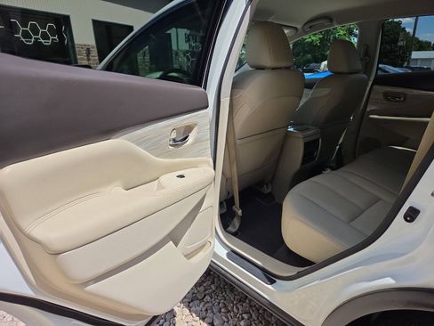 Used 2018 Nissan Murano SL w/ Cargo Package AWD/4WD image 18