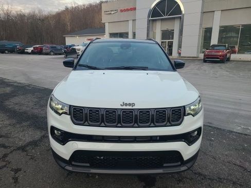 New 2026 Jeep Compass Limited w/ Sun, Sound & Navigation Group AWD/4WD image 8