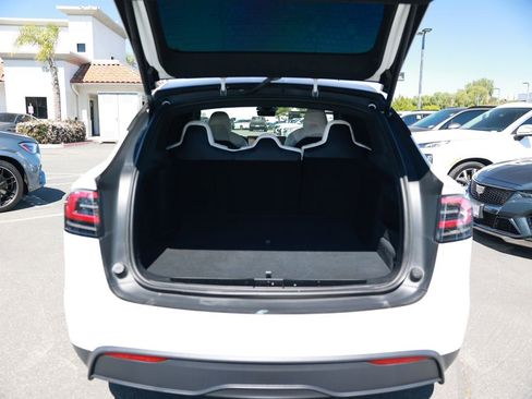 Used 2022 Tesla Model X AWD/4WD image 37