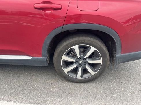 Certified 2024 Honda Pilot Touring image 13