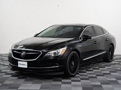 Used 2017 Buick LaCrosse Essence FWD image 1