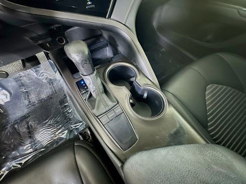 Used 2024 Toyota Camry SE FWD image 21