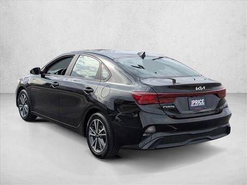 Used 2023 Kia Forte LXS image 7