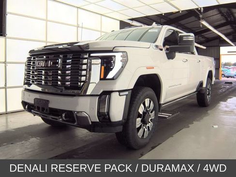 Used 2024 GMC Sierra 2500 Denali w/ Denali Reserve Package AWD/4WD image 1