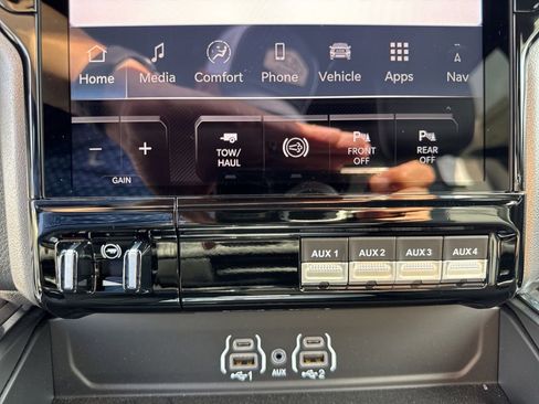 New 2026 RAM 2500 Laramie AWD/4WD image 44