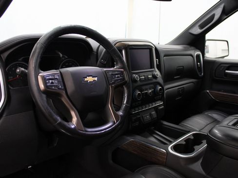 Used 2019 Chevrolet Silverado 1500 High Country w/ Safety Package II image 17