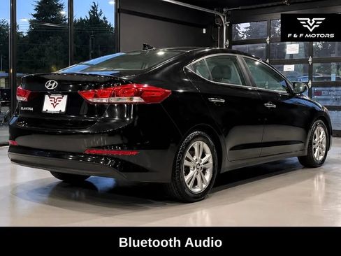 Used 2018 Hyundai Elantra SEL FWD image 3